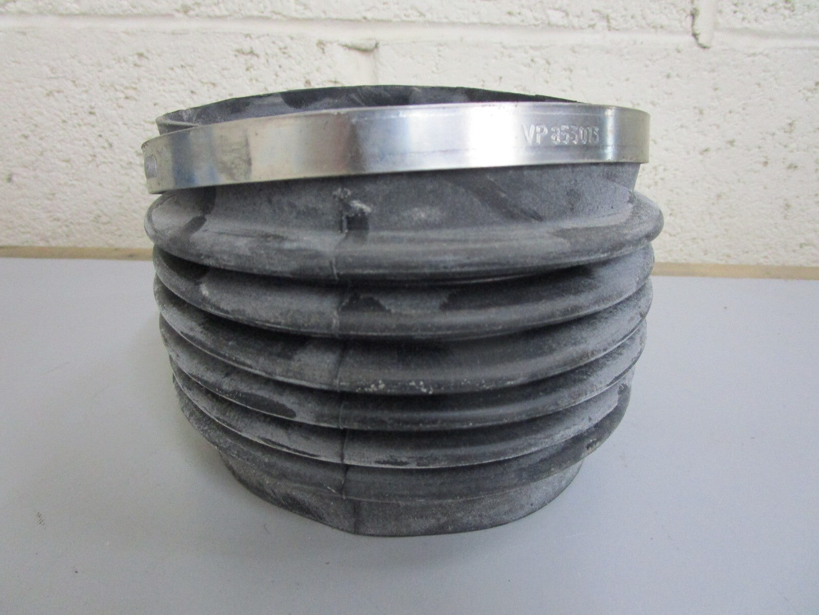*NEW OEM* 0820 Volvo Penta Rubber Bellow 875827