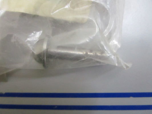 *NEW OEM* 0810 Volvo Penta Valve Cone 471085