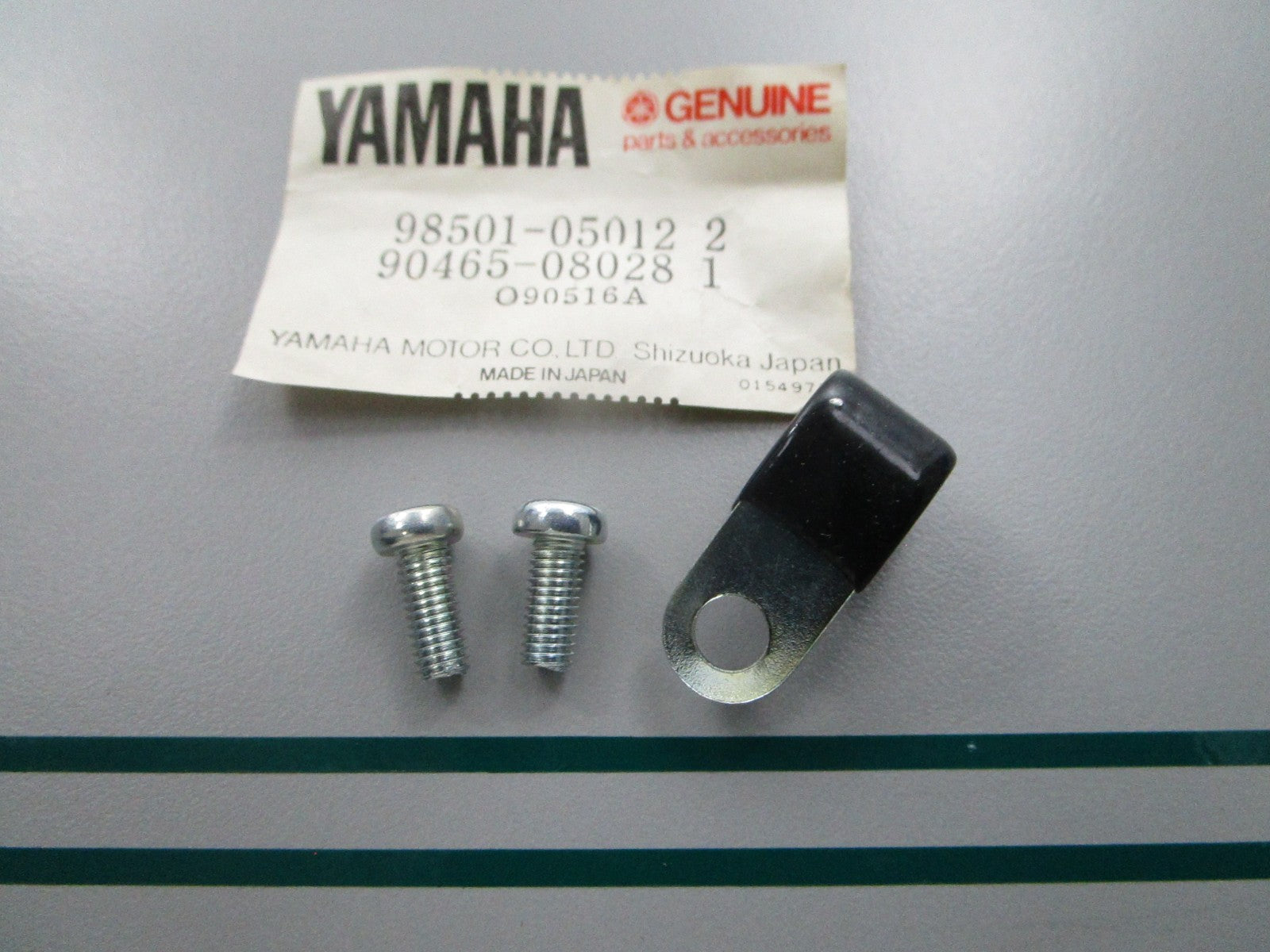 NEW OEM 90465-08028 98501-05012 Yamaha Clamp & Screw Set 0810