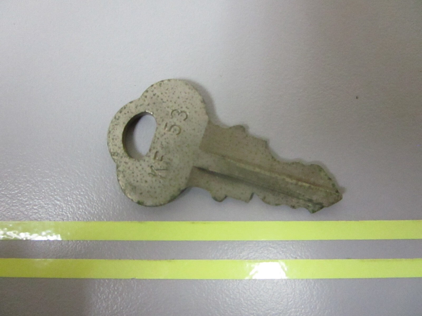 *NEW OEM* 0810 OMC Johnson Evinrude Ignition Key KF53 501568 0501568