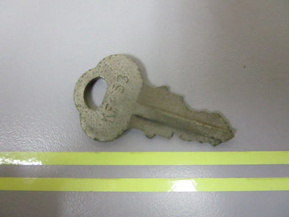 *NEW OEM* 0810 OMC Johnson Evinrude Ignition Key KF53 501568 0501568