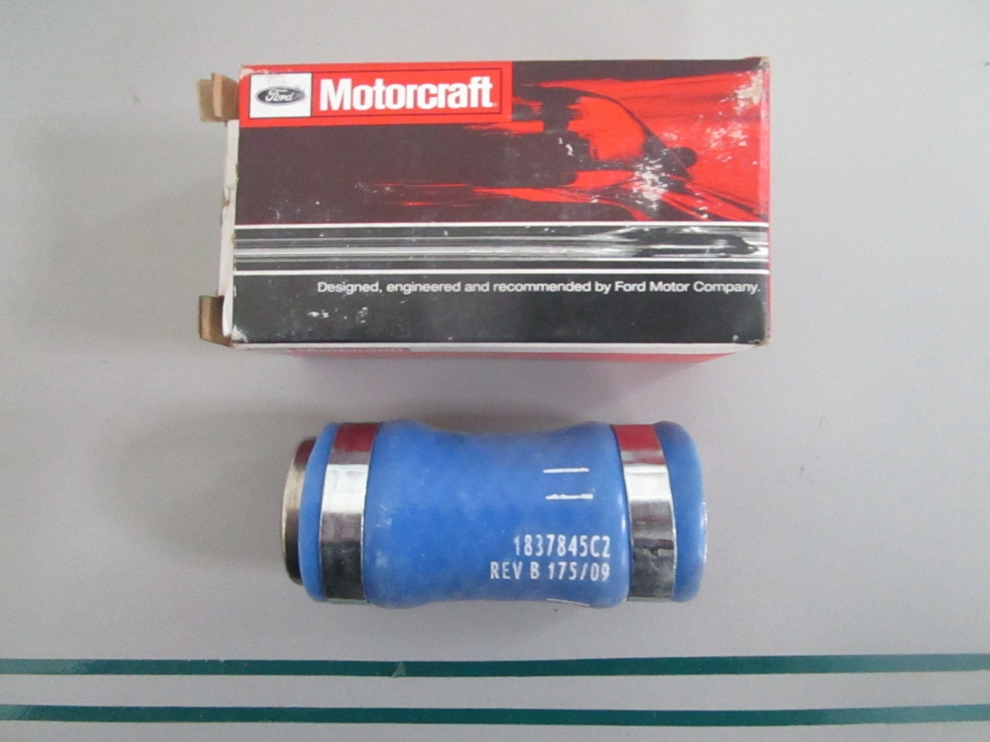 Motorcraft NEW OEM EGR Cooler Connector RH-153 4C4Z-8592-AA 6.0L 0820