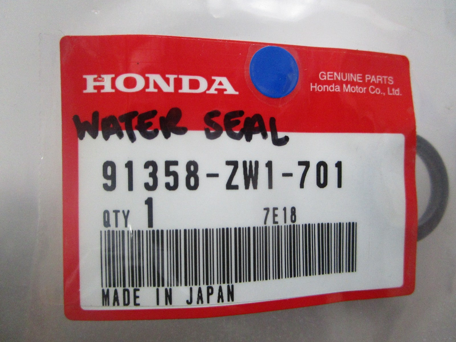 *NEW OEM* 0810 Honda Water Seal 91358-ZW1-701