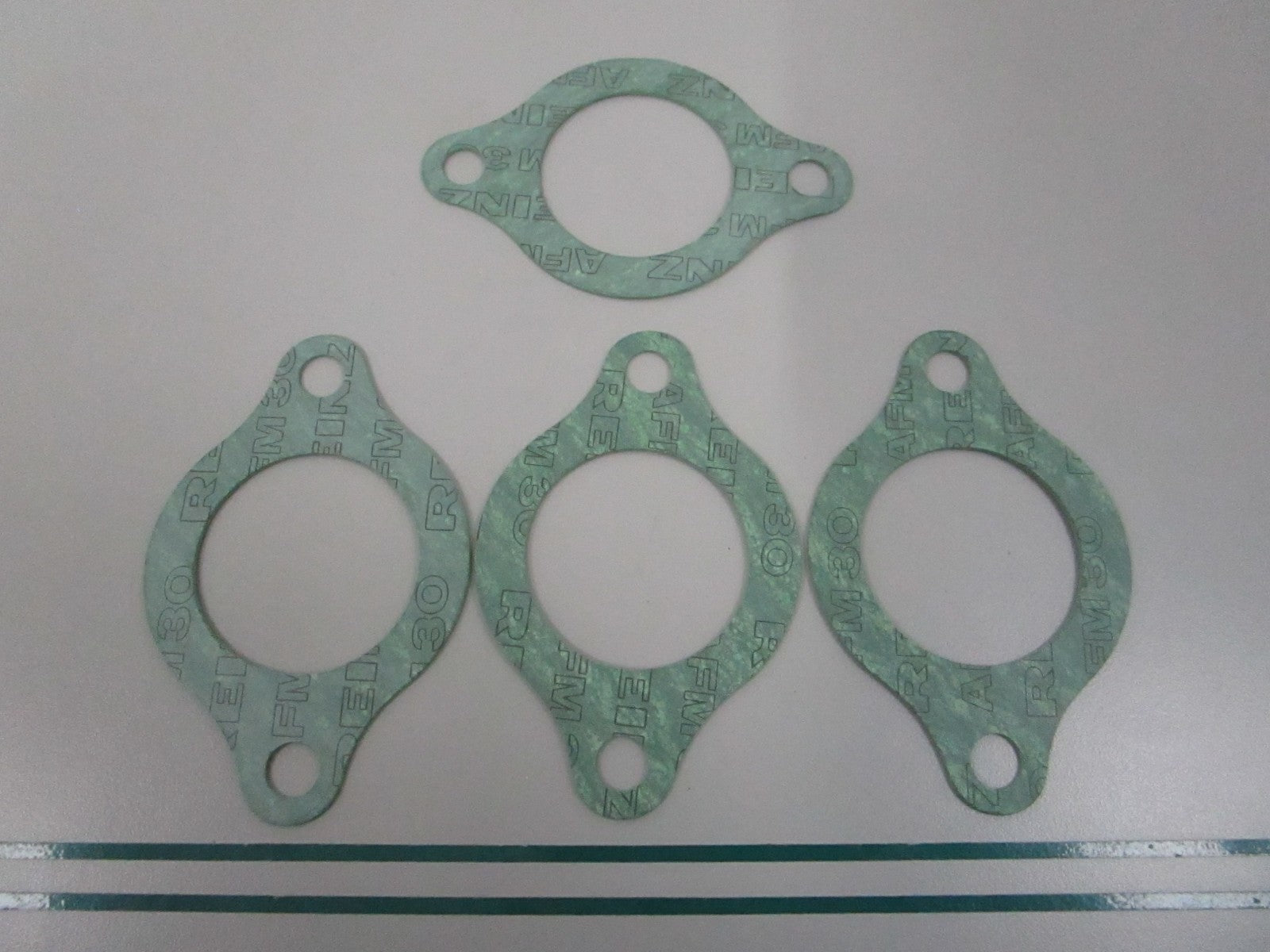 NEW OEM (LOT OF 4) 835417 Volvo Penta Gasket 0810