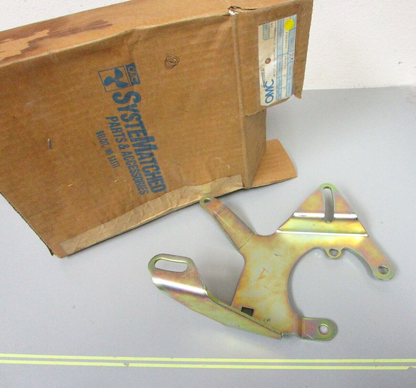 *NEW OEM* 0720 OMC Johnson Evinrude Bracket 910841 0910841