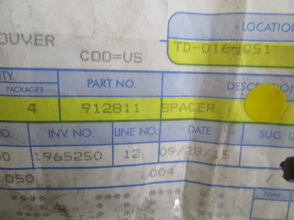 *NEW OEM* (LOT OF 2) 0810 OMC Johnson Evinrude Spacer 912811 0912811