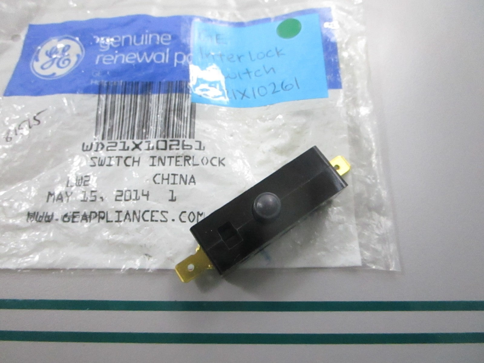NEW OEM WD21X10261 GE Interlock Switch 0810