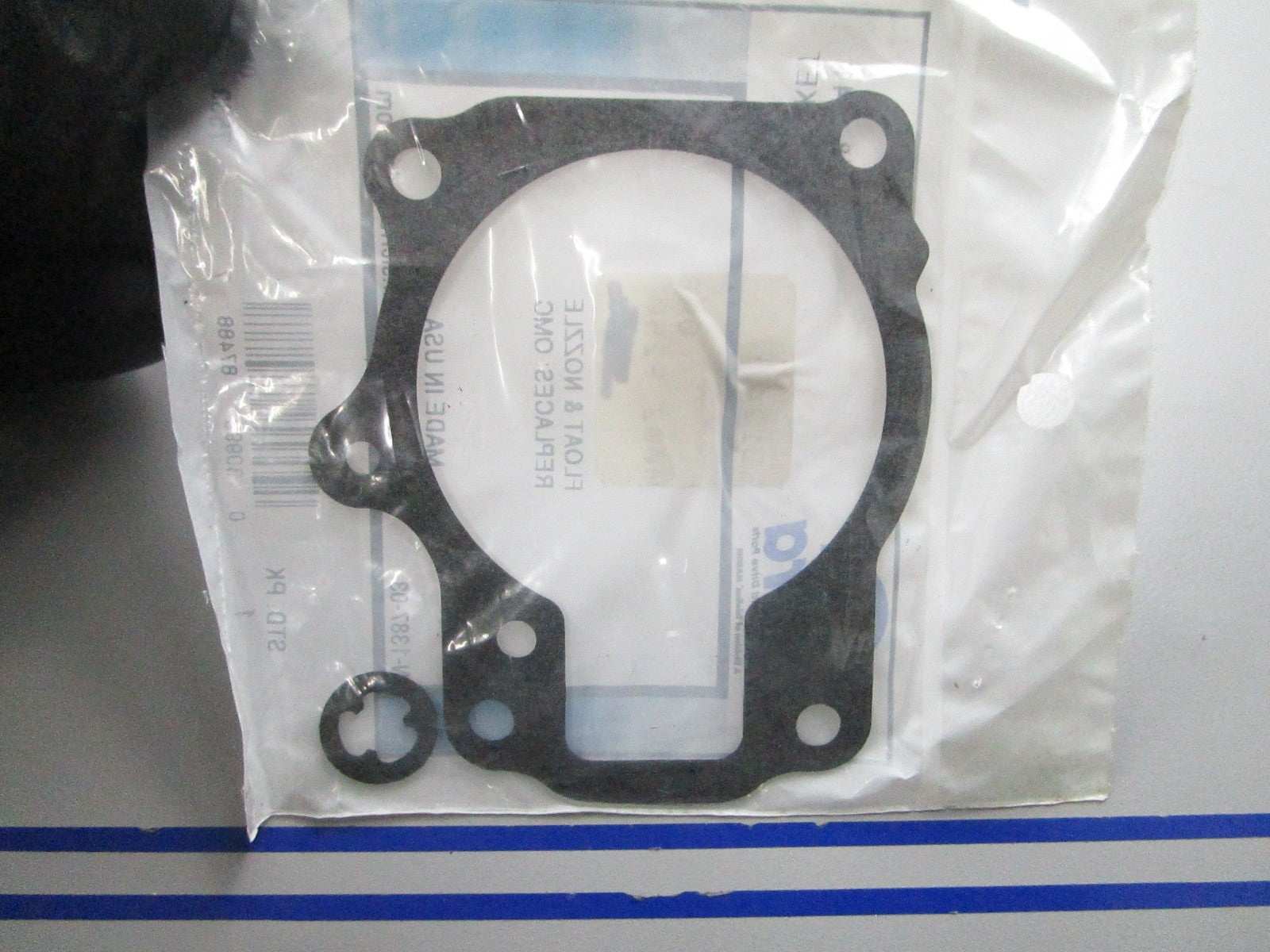 NEW Sierra 18-1241 Gasket Float & Nozzle Replaces: OMC 0810