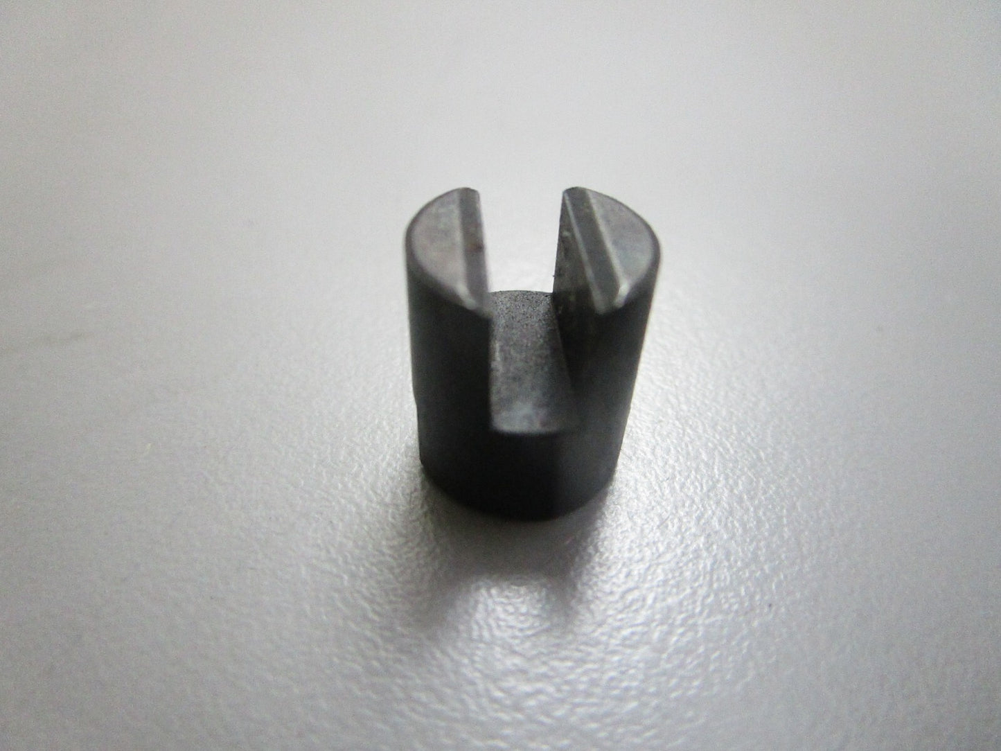 *NEW OEM* 0820 Volvo Penta Connector 3861577