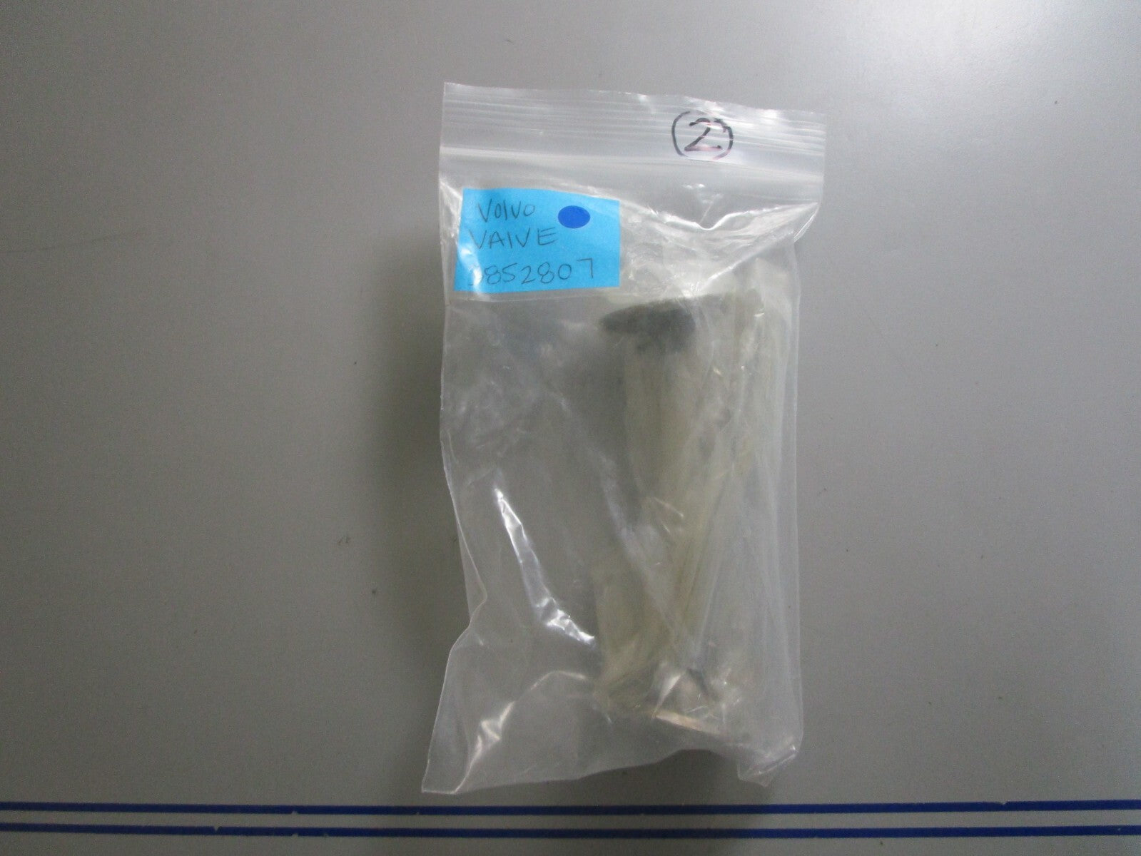 *NEW OEM* 0810 Volvo Penta Valve 3852807