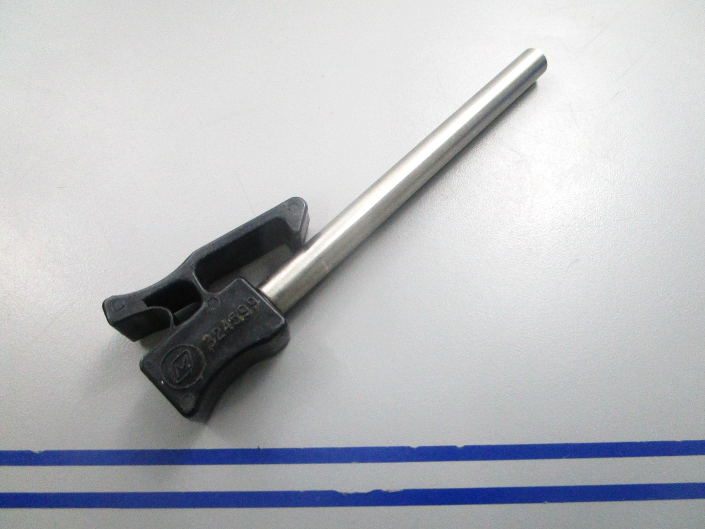 NEW OEM OMC Johnson Evinrude 324599 0324599 Tilt Pin 0810