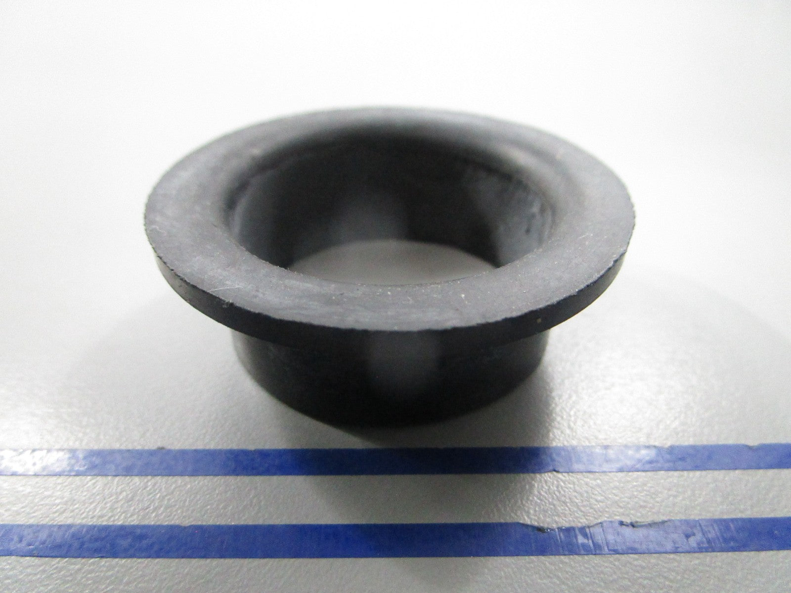 *NEW OEM* 0810 Volvo Penta Sealing 845336