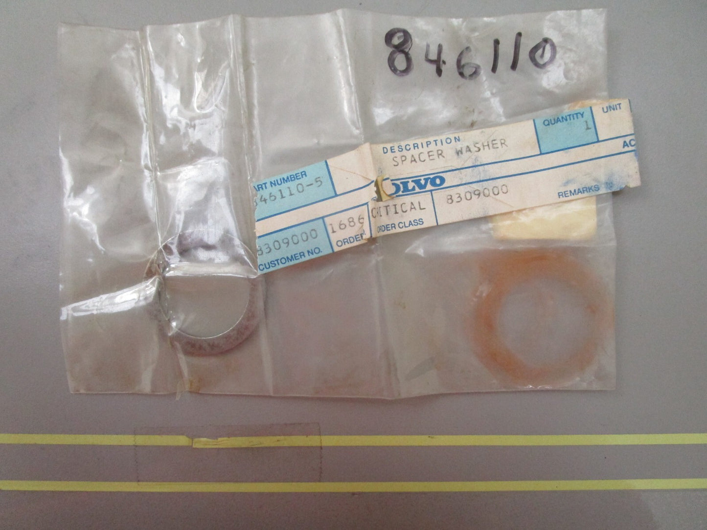 *NEW OEM* 0810 Volvo Penta Spacer Washer 846110