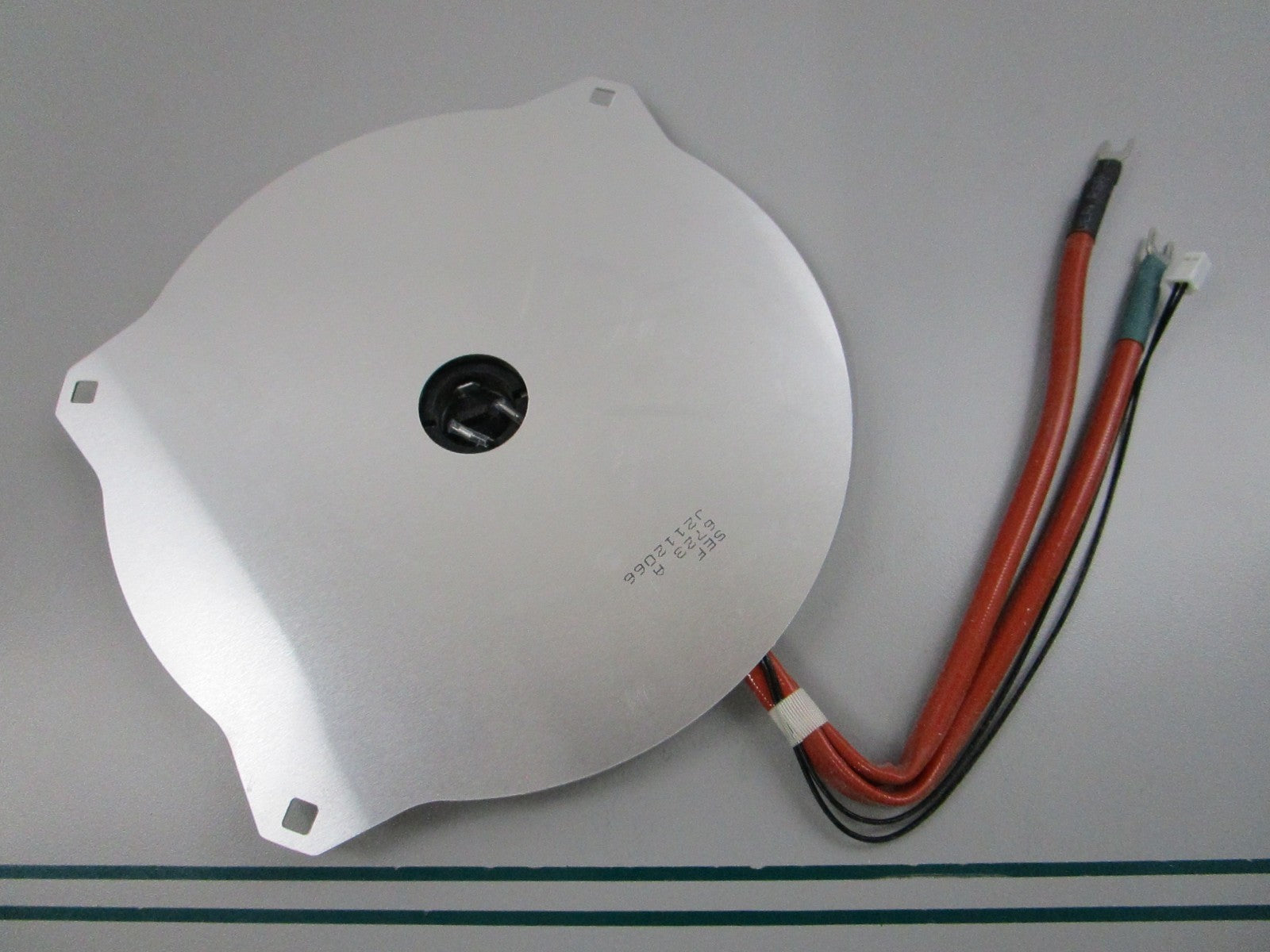 NEW OEM W10636723 Whirlpool Surface Element 0810