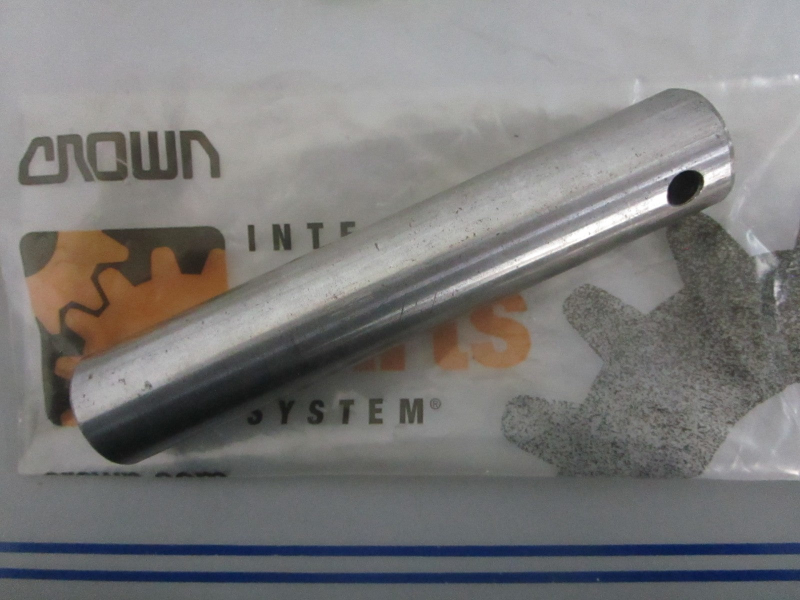 NEW OEM 122202 Crown Axle 0820