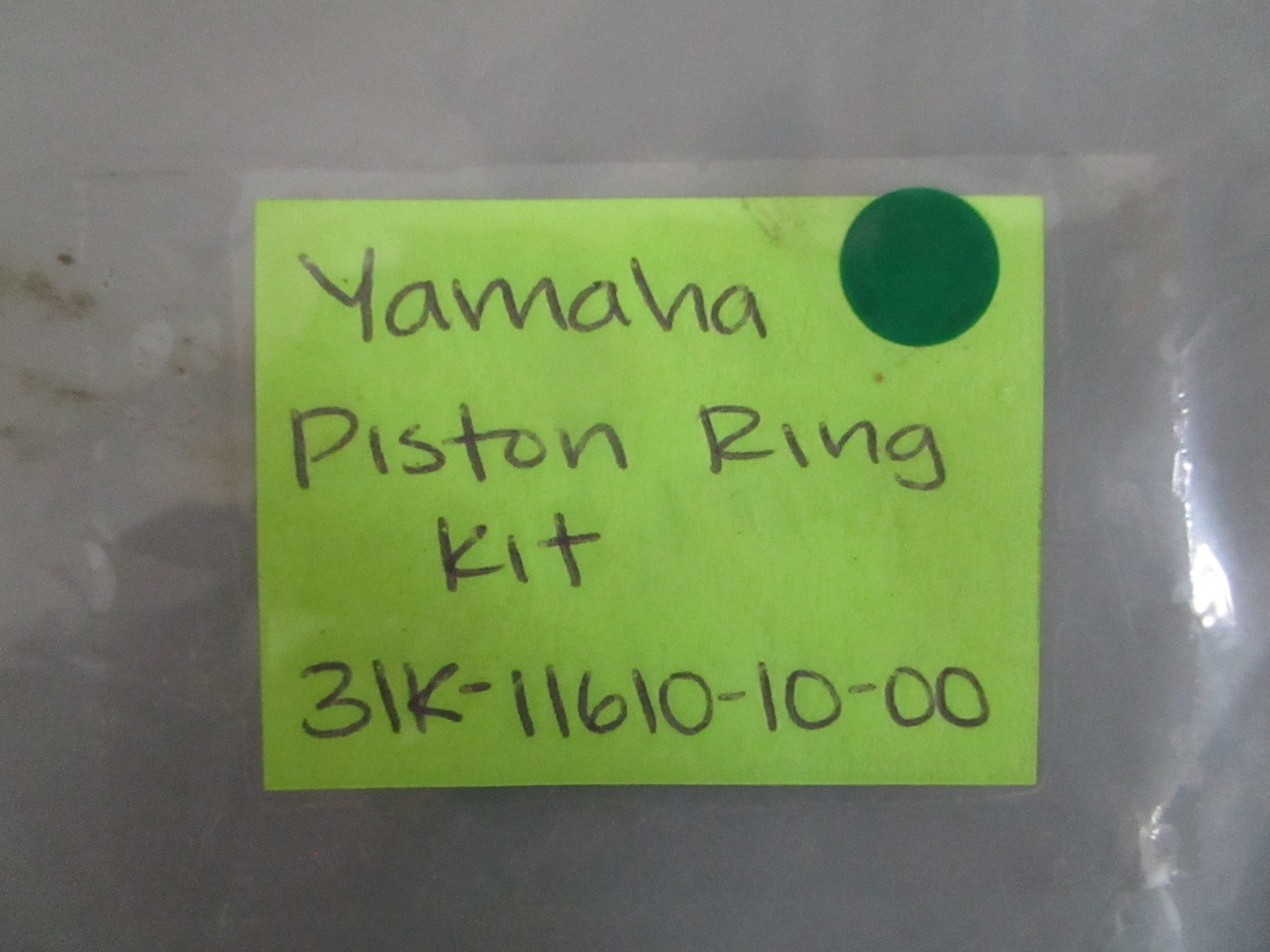 NEW OEM 31K-11610-10-00 Yamaha Piston Ring kit 0820