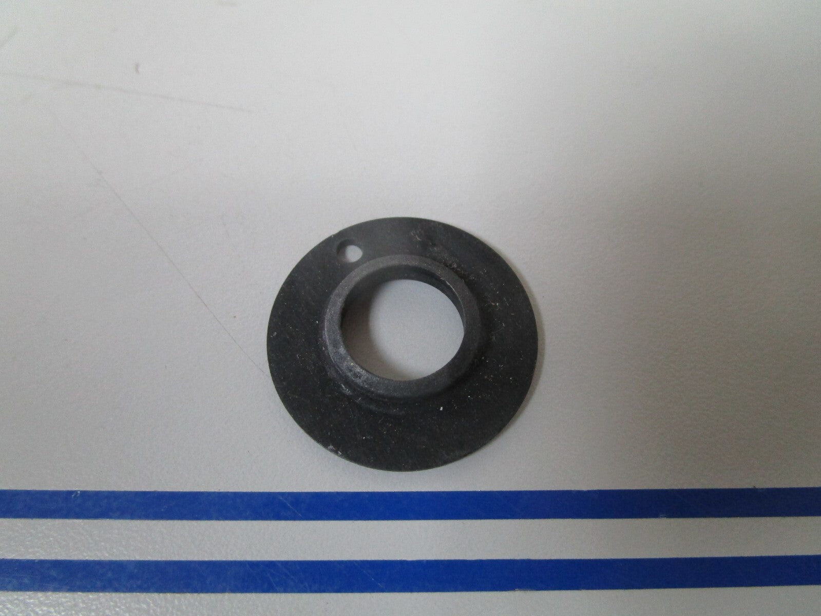 *NEW OEM* 0720 OMC Johnson Evinrude Flanged Bushing 336414 0336414
