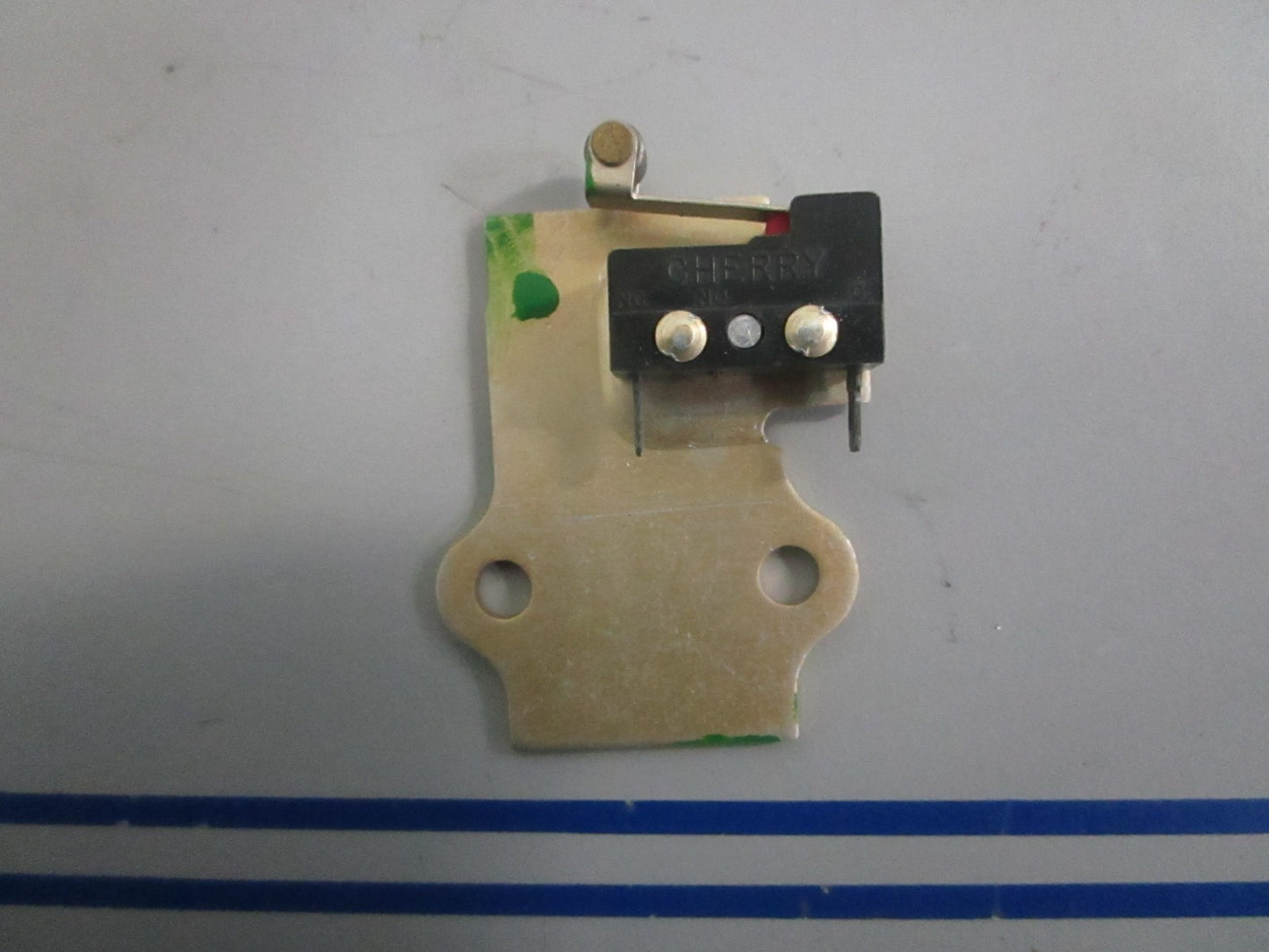 NEW OEM 173480 0173480 OMC Johnson Evinrude Neutral Start Switch 0820