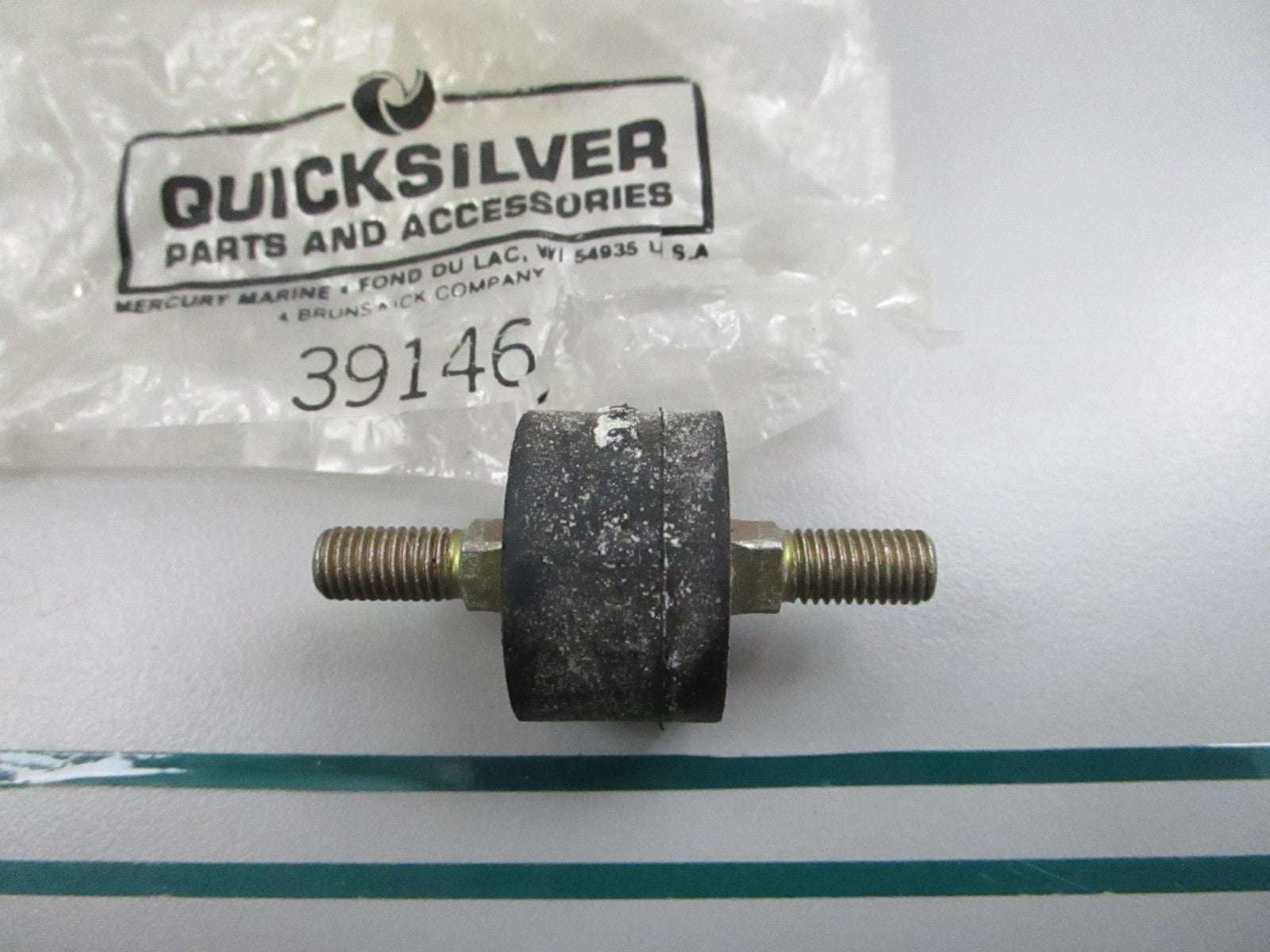 Mercury Quicksilver NEW OEM Mount 39146 Outboard Marine NOS Part 0810