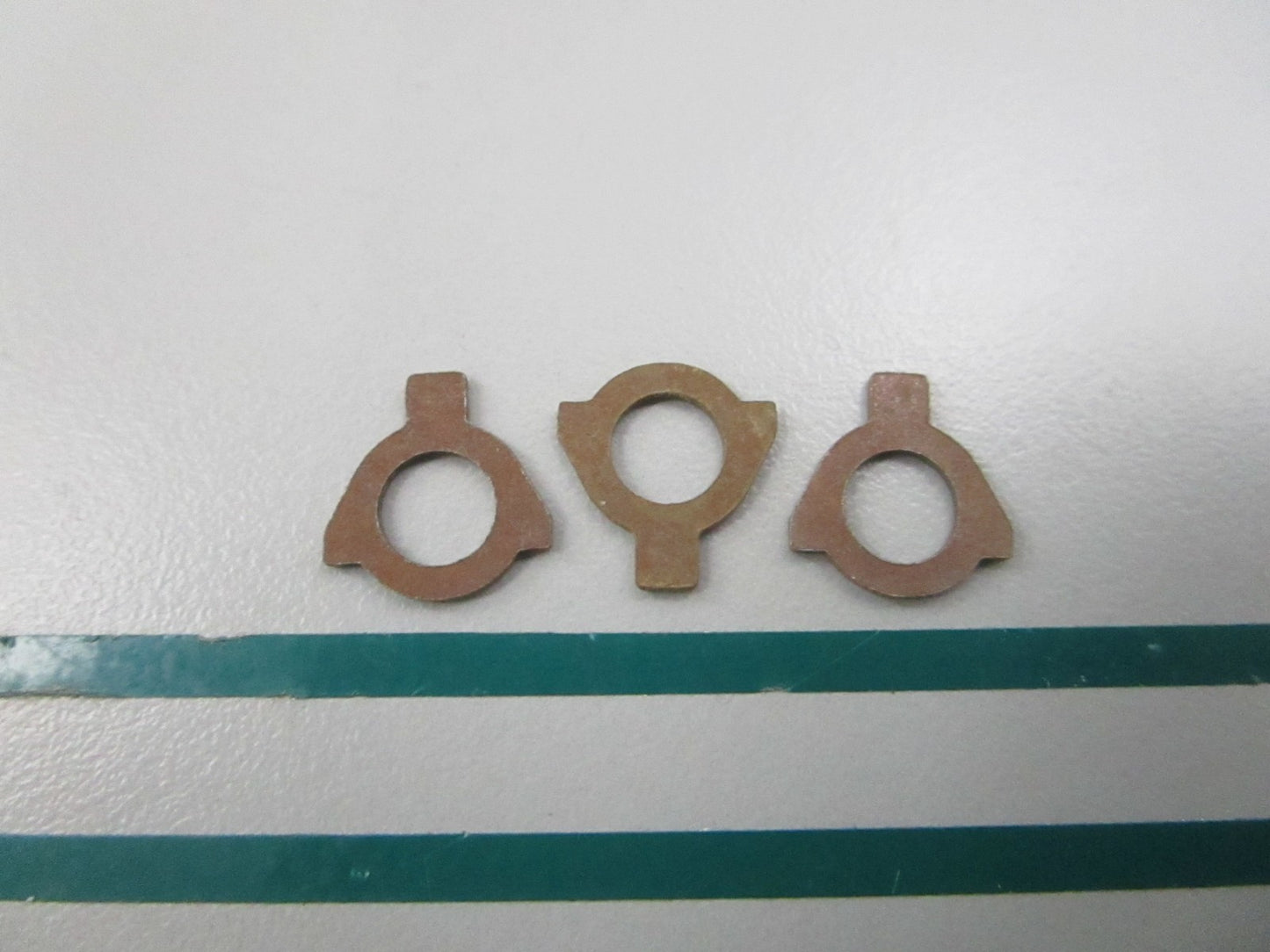 NEW OEM (LOT OF 3) 307578 0307578 OMC Johnson Evinrude Lock Plate 0810