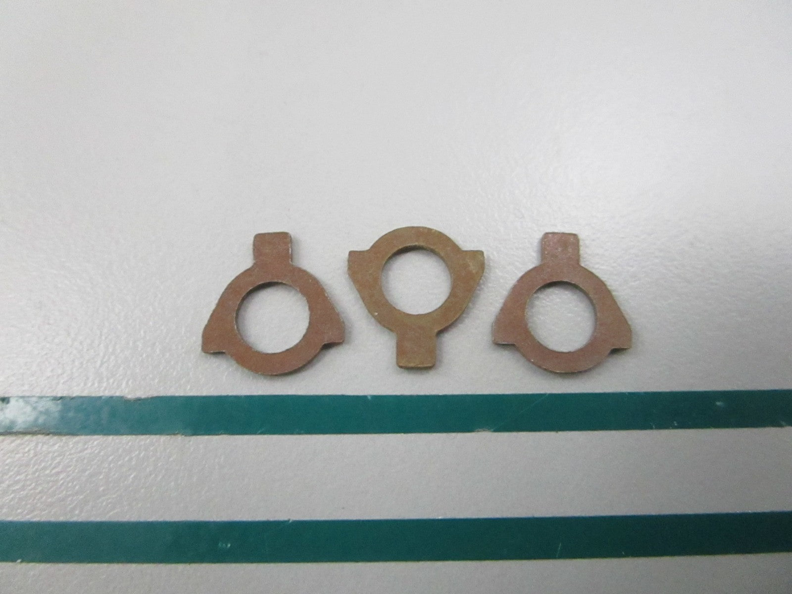 NEW OEM (LOT OF 3) 307578 0307578 OMC Johnson Evinrude Lock Plate 0810