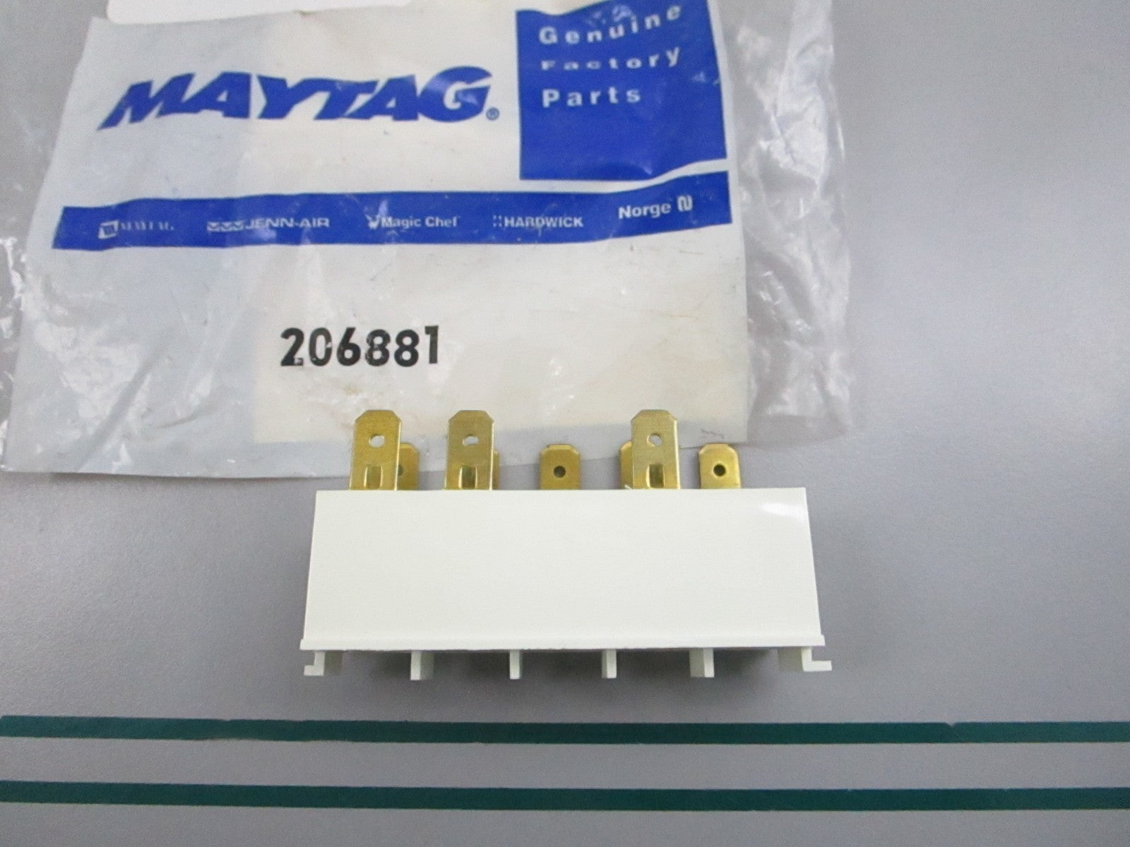 NEW OEM 206881 Maytag 5 Bulb Light Indicator 0810