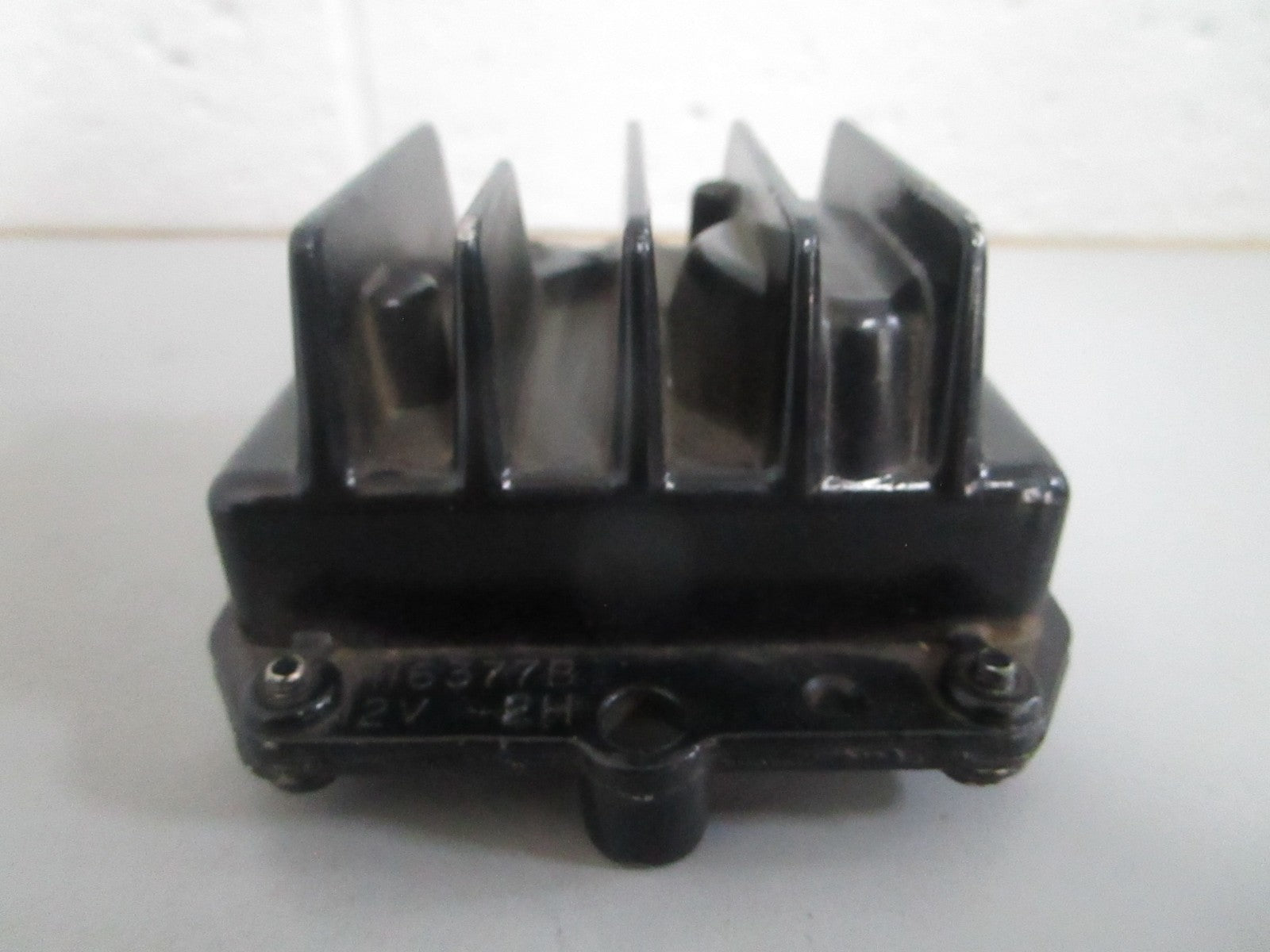 NEW OEM 1116377B Mercury Delco Remy Voltage Regulator 0820
