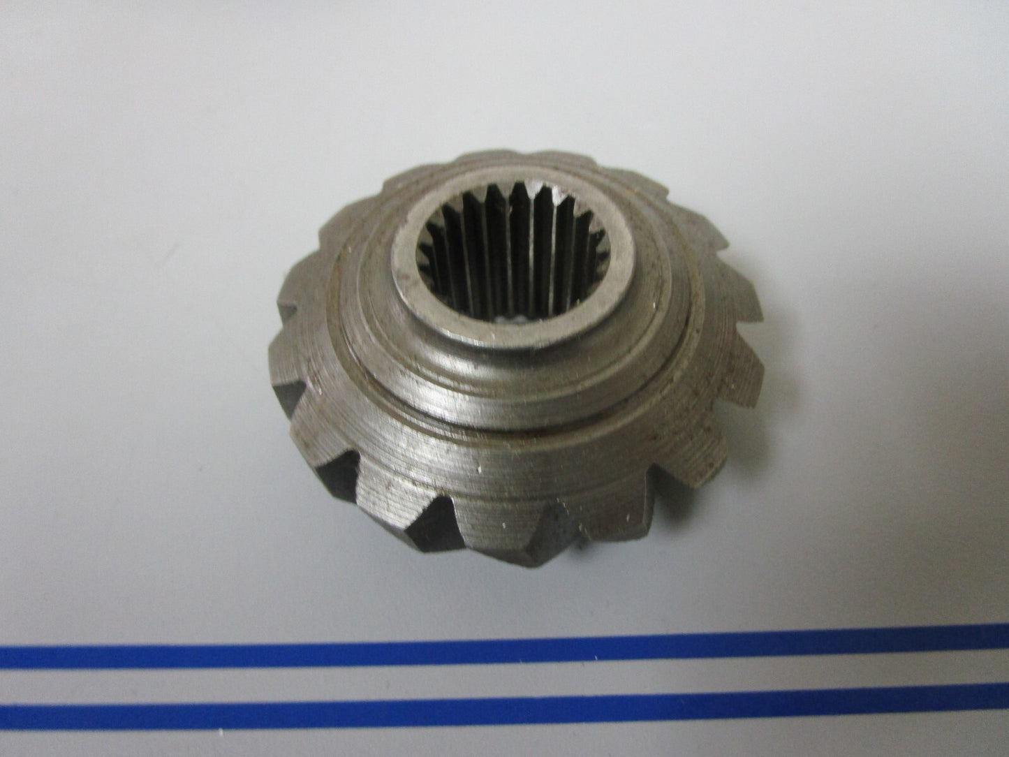 *NEW OEM* 0810 OMC Johnson Evinrude Pinon Gear 313258 0313258