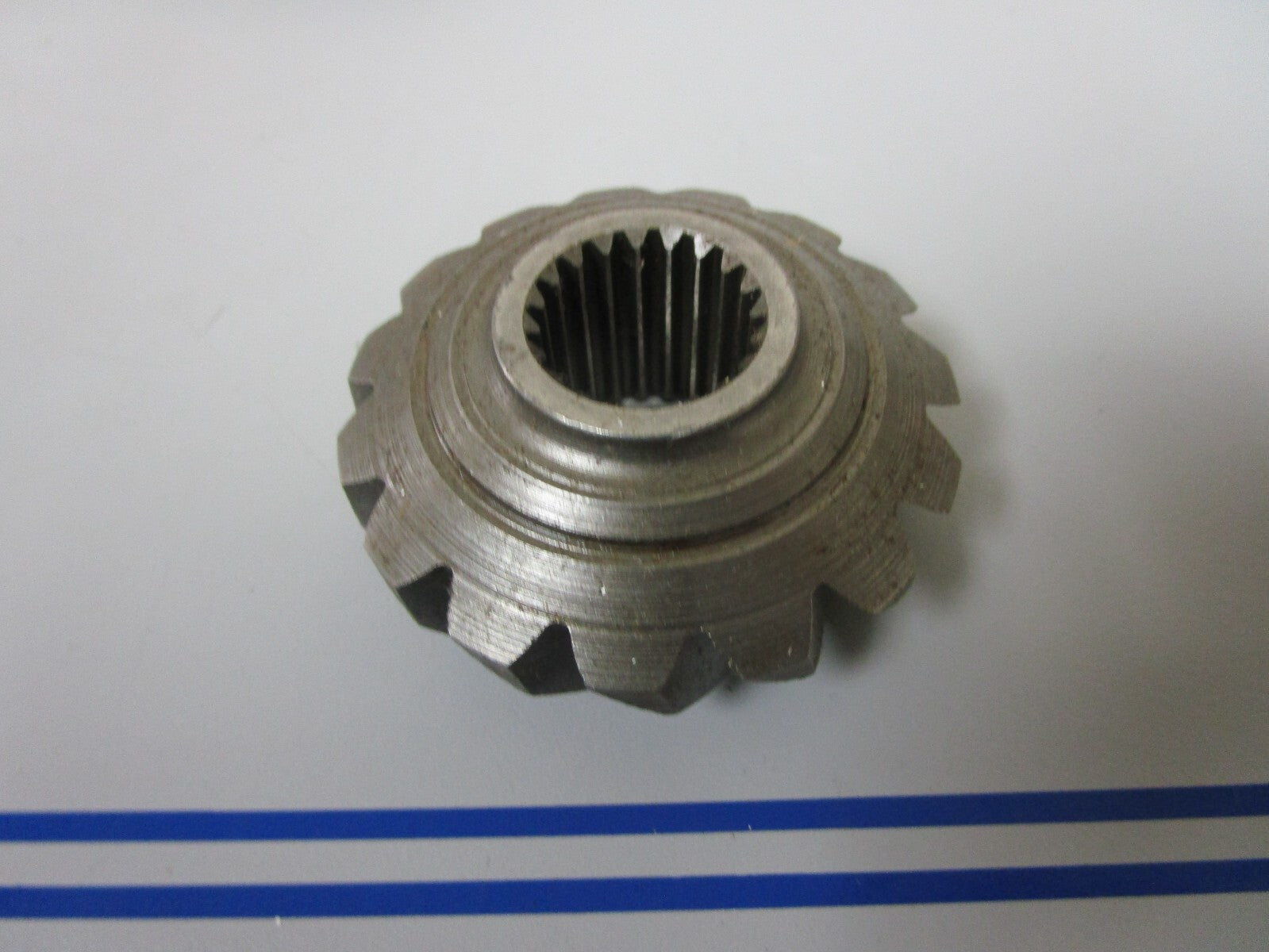 *NEW OEM* 0810 OMC Johnson Evinrude Pinon Gear 313258 0313258