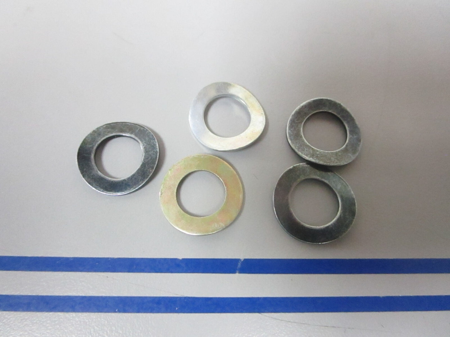 *NEW OEM* (LOT OF 5) 0810 Volvo Penta Spring Washer 60112788