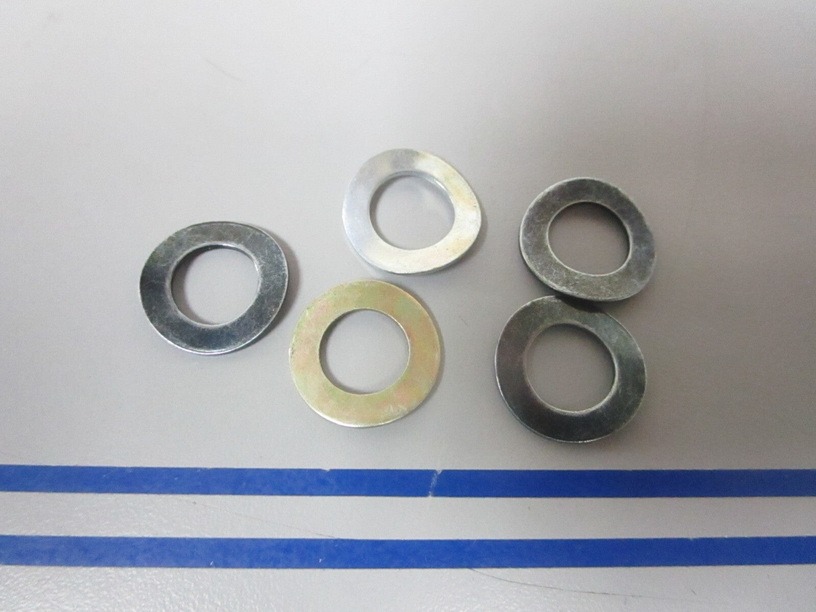 *NEW OEM* (LOT OF 5) 0810 Volvo Penta Spring Washer 60112788