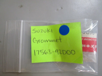 *NEW OEM* 0810 Suzuki Grommet 17563-92D00