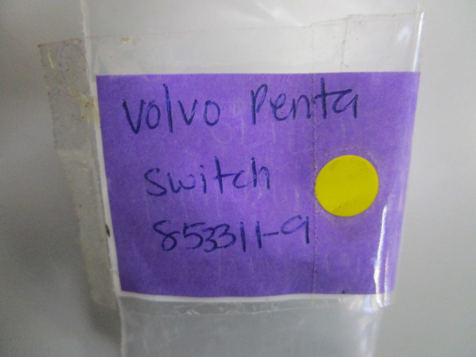 *NEW OEM* 0810 Volvo Penta Switch 853311-9
