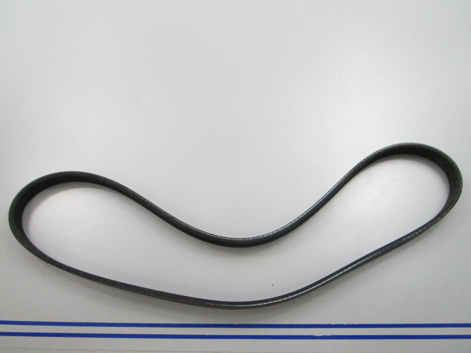 NEW K040365 Gates Micro-V Serpentine Belt 0810
