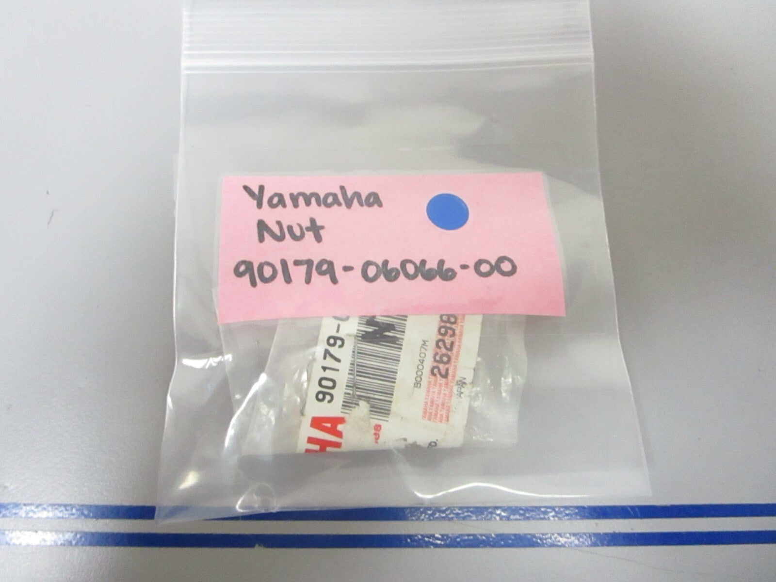 *NEW OEM* 0810 Yamaha Nut 90179-06066-00