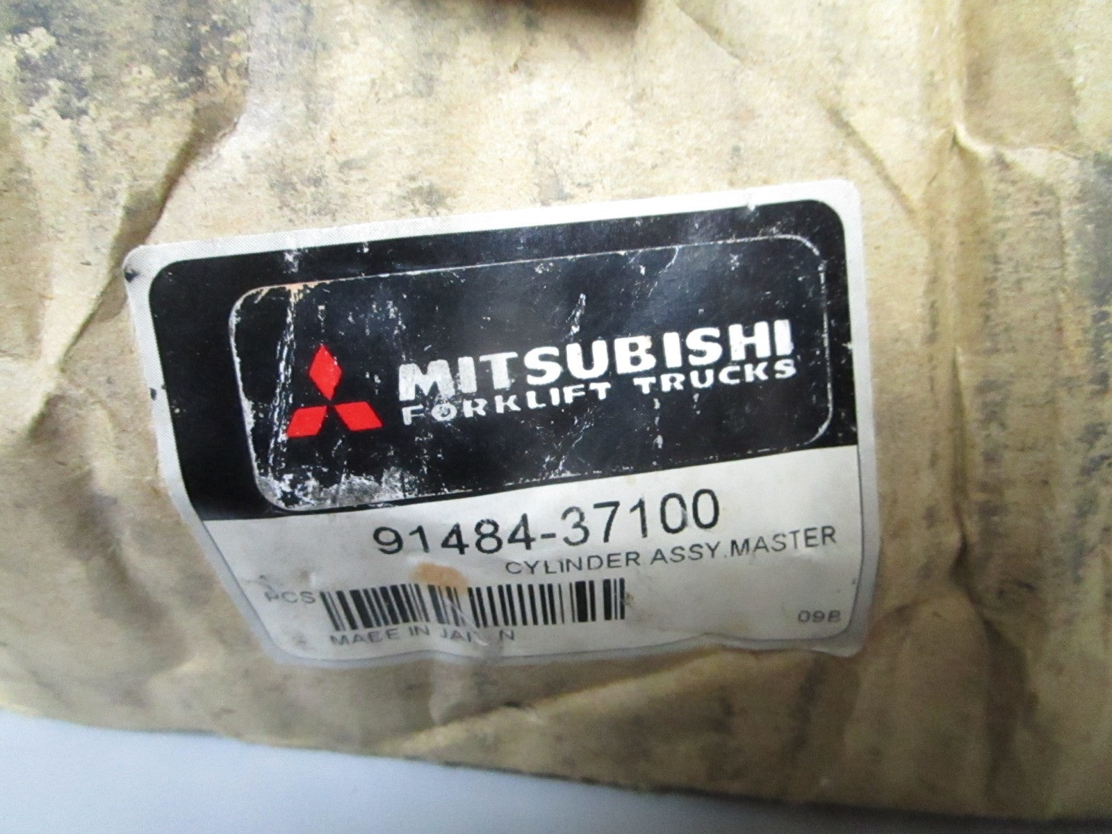 *NEW OEM* 0720 Mitsubishi Caterpillar Forklift Master Cylinder 91484-37100