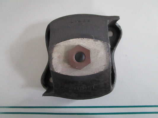 NEW OEM 1162230112 Mercedes-Benz Engine Mount 0820