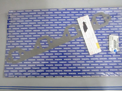 NEW OEM 3852455 Volvo Penta Gasket 0820