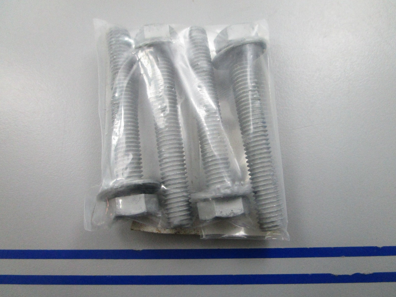 NEW OEM (LOT OF 4) 9101E3-5855 Tohatsu Bolt 0810