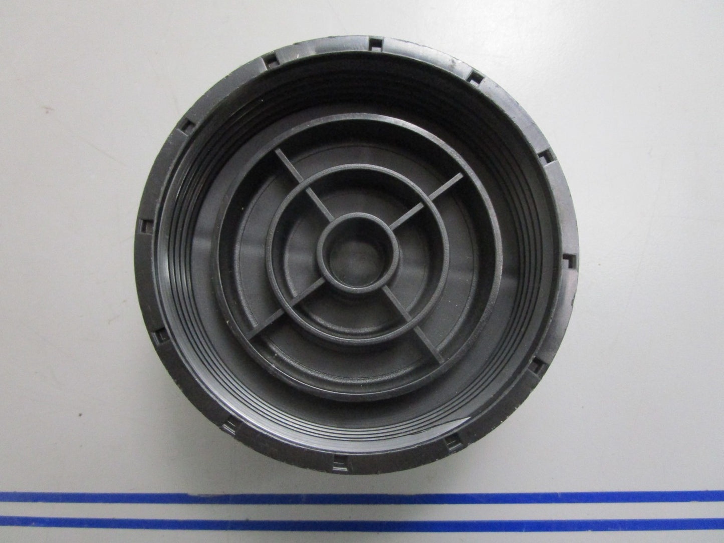*NEW OEM* 0820 Volvo Penta Cap 855410