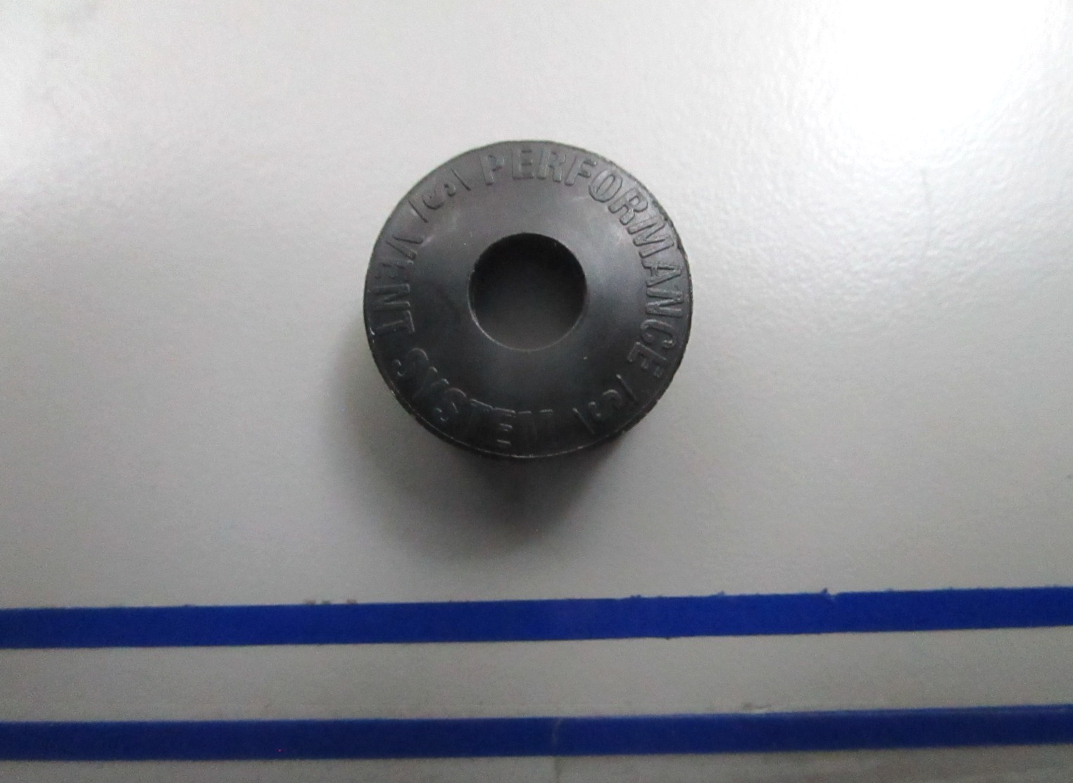 *NEW OEM* 0810 Mercury Quicksilver Prop Plug 889725T28