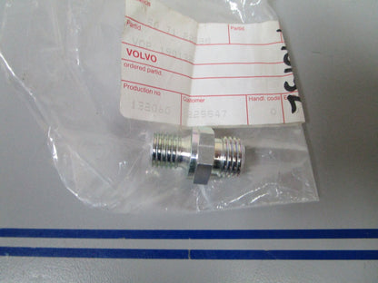 *NEW OEM* 0810 Volvo Penta Nipple 190132