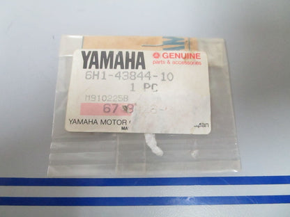 *NEW OEM* 0810 Yamaha Valve Support Pin 6H1-43844-10-00