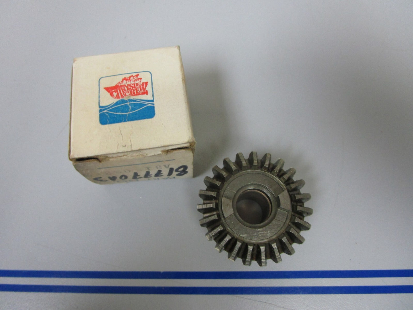 *NEW OEM* 0810 Mercury Chrysler Lower Unit Gear 817770A3