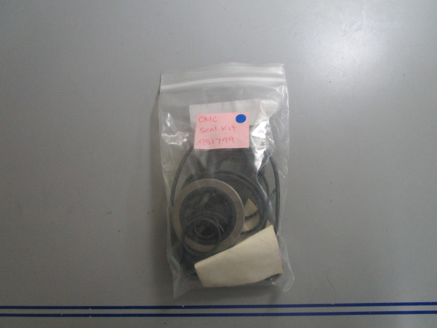 *NEW OEM* 0810 OMC Johnson Evinrude Seal Kit 981799 0981799