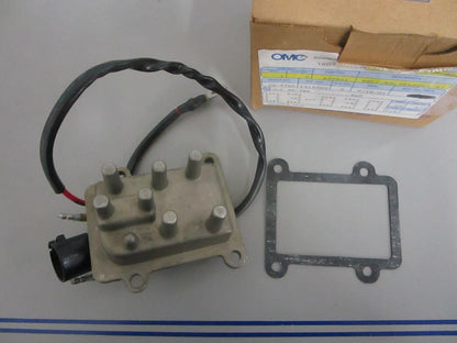 *NEW OEM* 0820 OMC Johnson Evinrude Rectifier/Regulator & Gasket Ay 439561