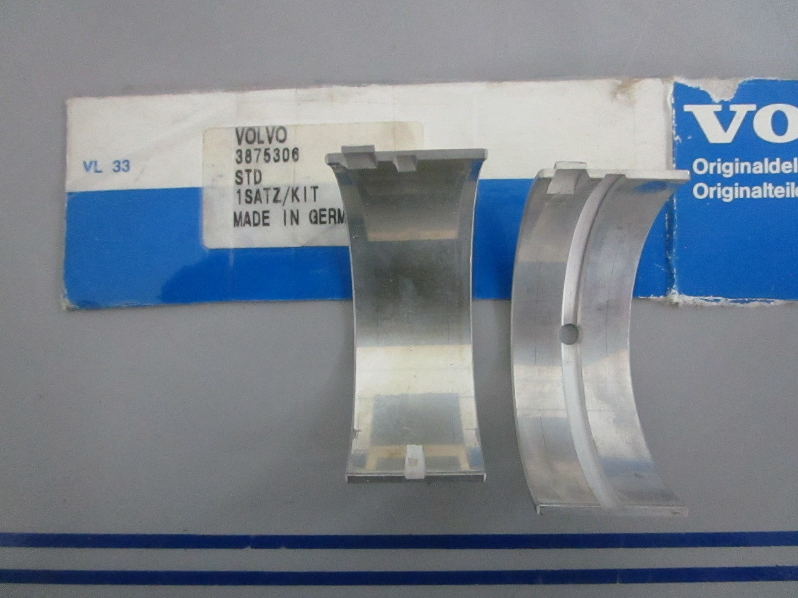 *NEW OEM* 0820 Volvo Penta Main Bearing 3875306