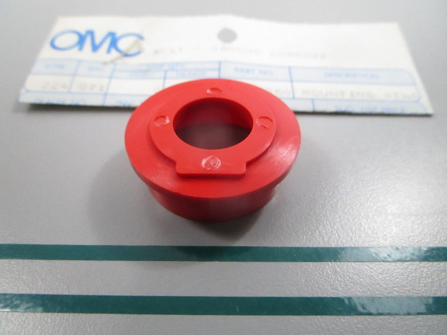 NEW OEM 324065 0324065 OMC Johnson Evinrude Mounting Ring 0810