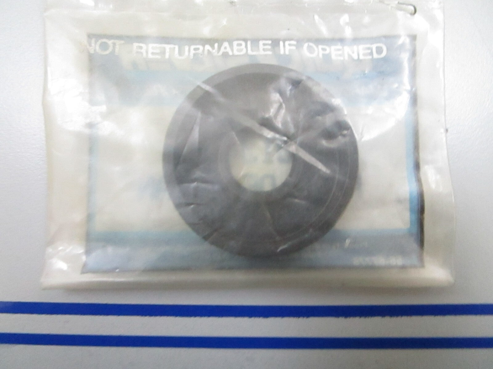 *NEW OEM* 0810 Mercury Quicksilver Crankshaft Seal 26-813474M