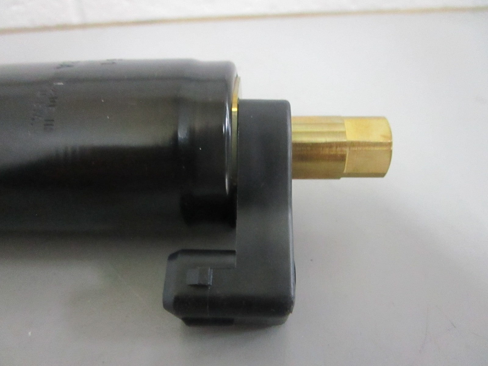 NEW OEM 3858261 Volvo Penta OMC Fuel Pump 0820